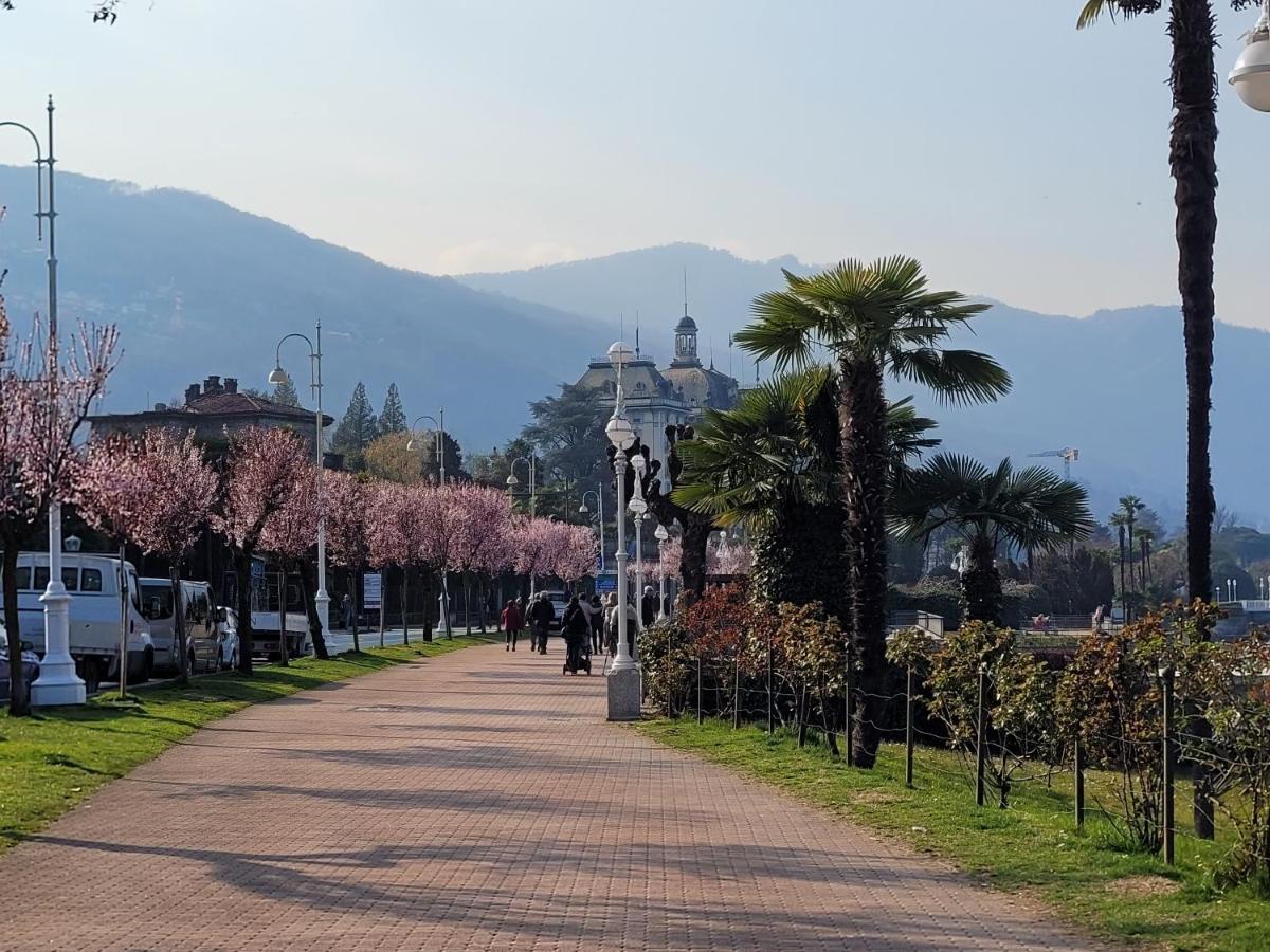 La Rosa Del Lago Stresa Exteriör bild